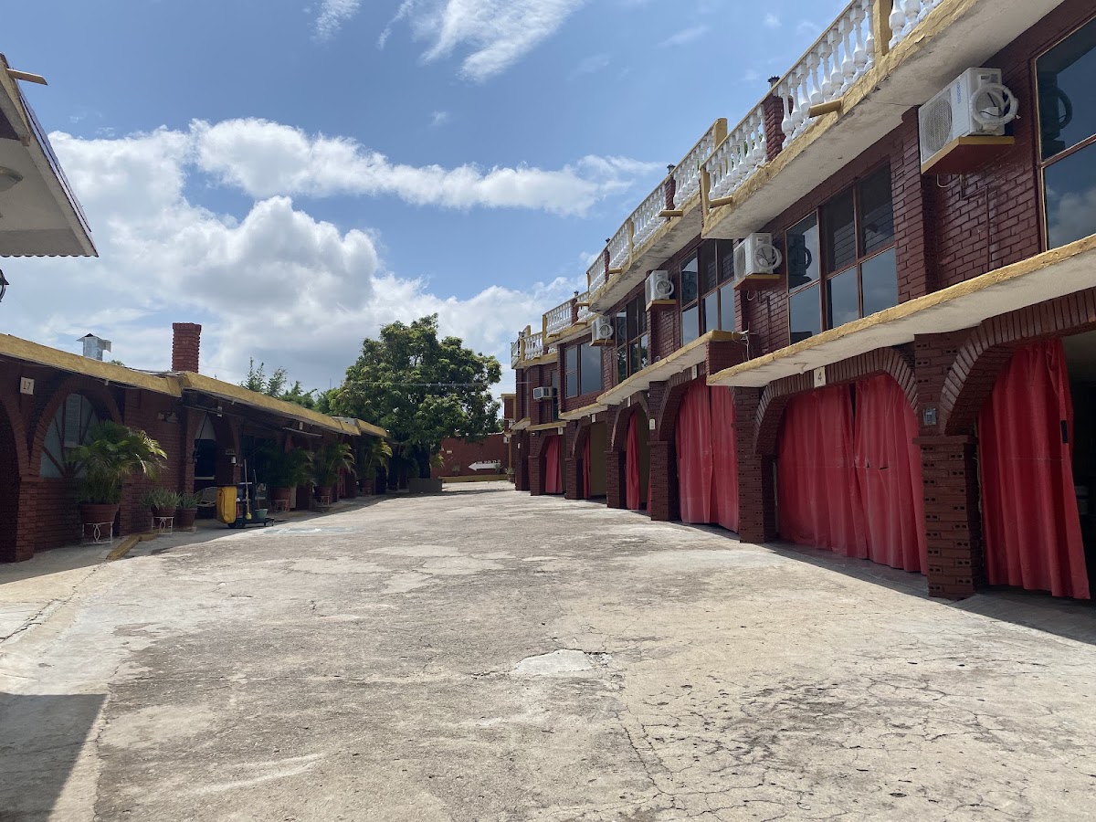 Auto Hotel Enriquez